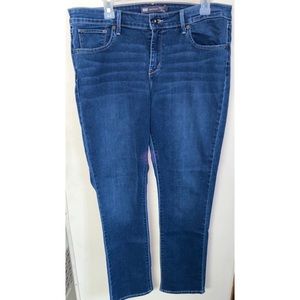 Levi’s Slim Fit Jean